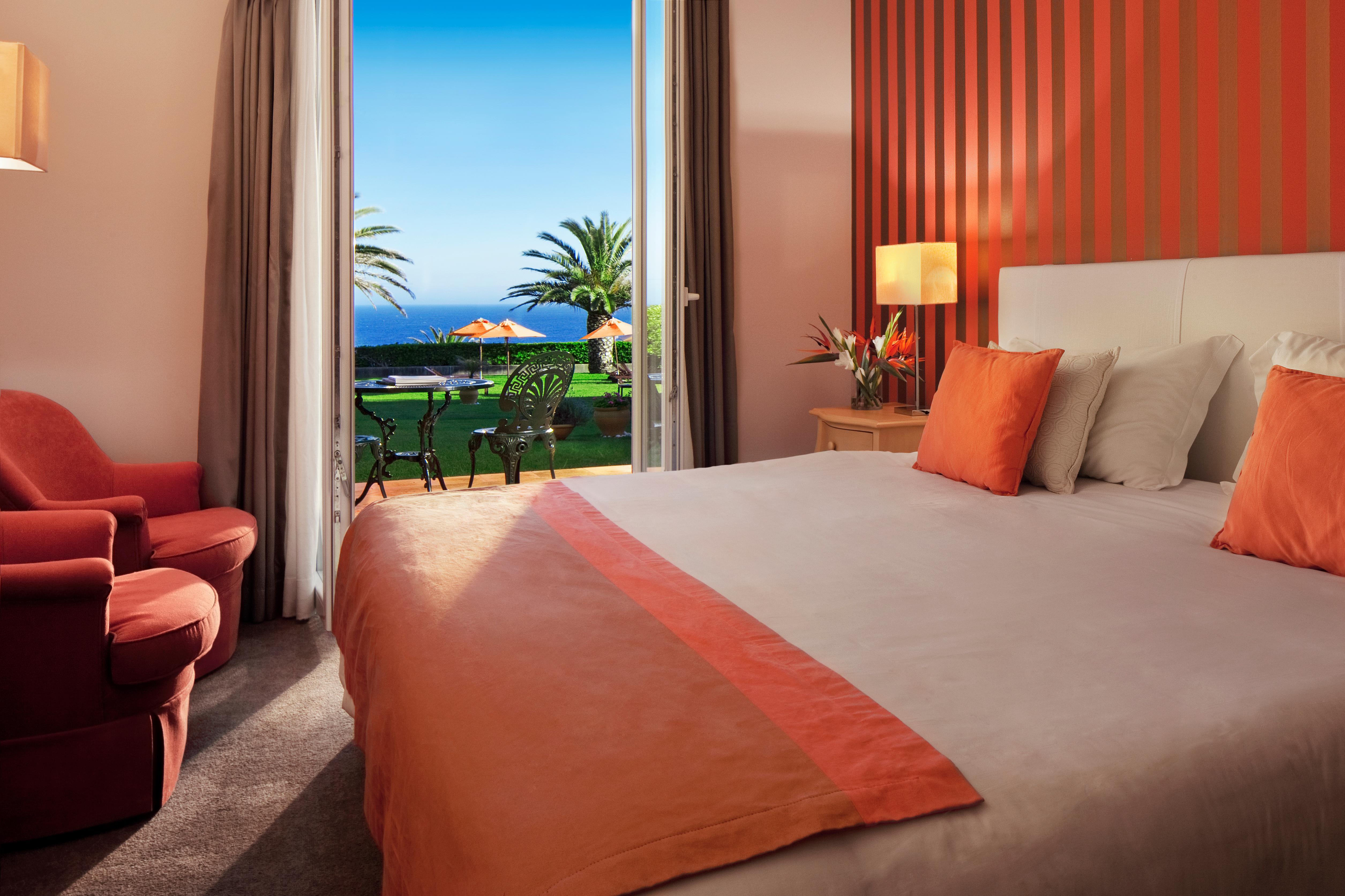 Longevity Senses - Cascais Boutique Hotel - Adults Only Ngoại thất bức ảnh A room at the hotel
